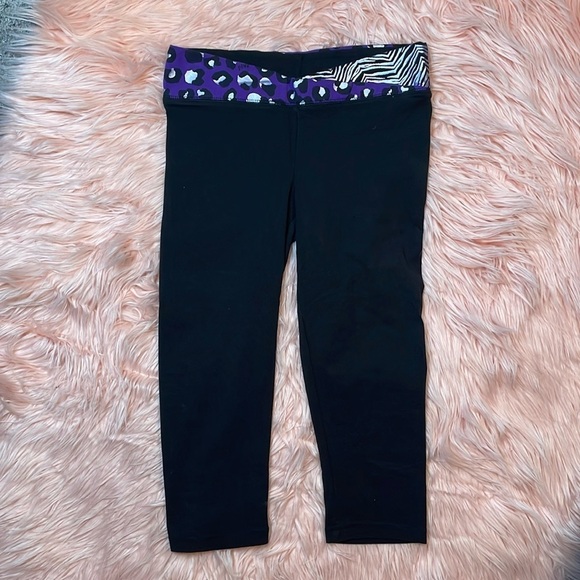 Victoria’s Secret Purple & Black Crossover Waist Y2K Leopard Zebra Print‎ Crop - Picture 1 of 6